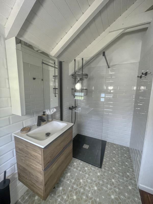 30.Location villa piscine vue mer Saint François  Guadeloupe_Chambre 2 Etage